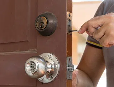 Gallery Locksmith Store Glendale, CA 818-485-6152 Gallery Locksmith Store Glendale, CA 818-485-6152 - 7-Lock-Installation