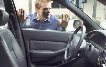 Gallery Locksmith Store Glendale, CA 818-485-6152 - 20-Keys-Locked-In-Car